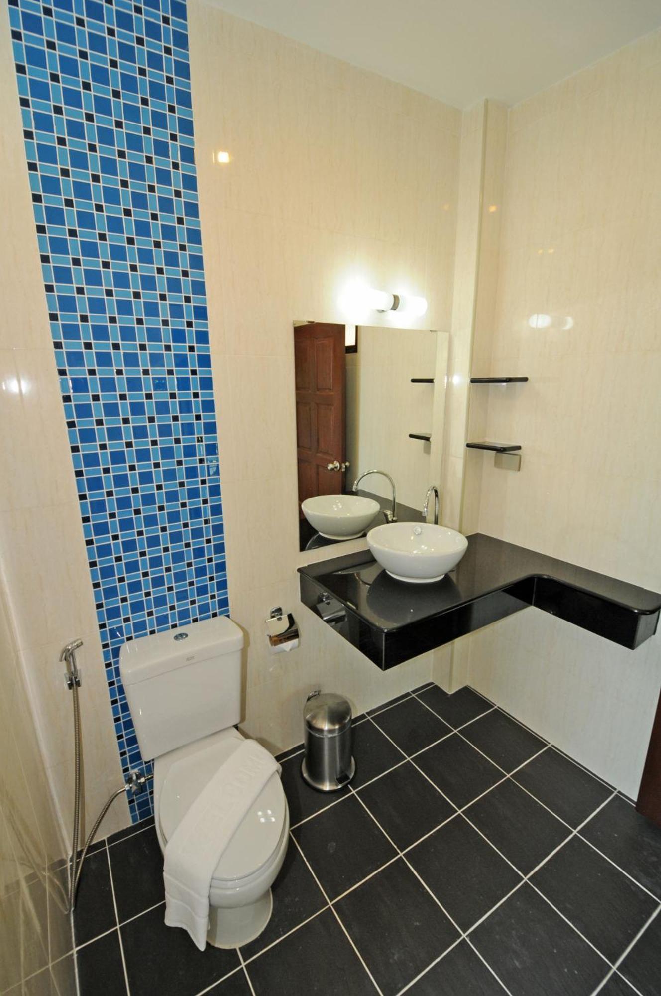Phatcharee Resort Baan Tai Exterior photo