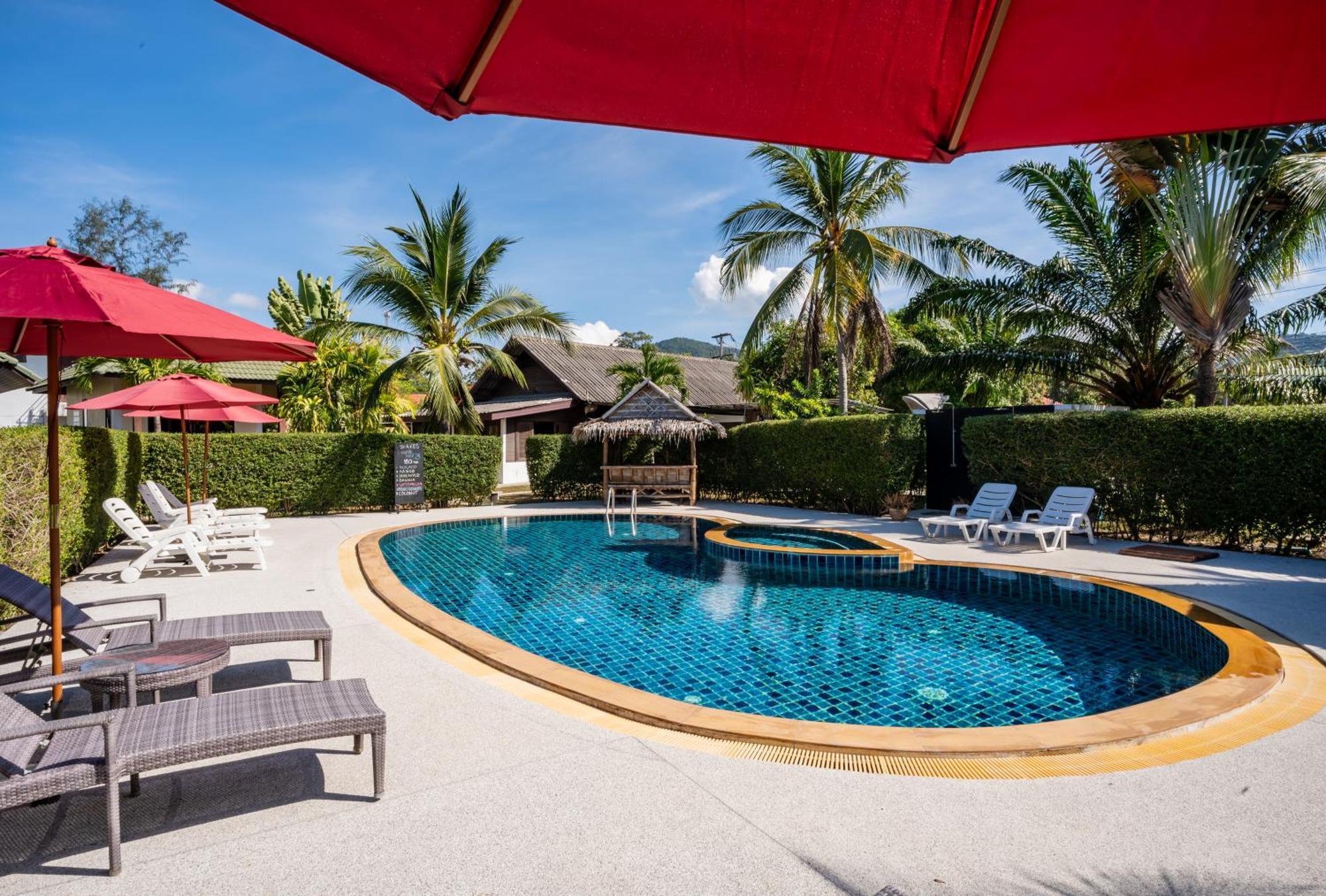 Phatcharee Resort Baan Tai Exterior photo